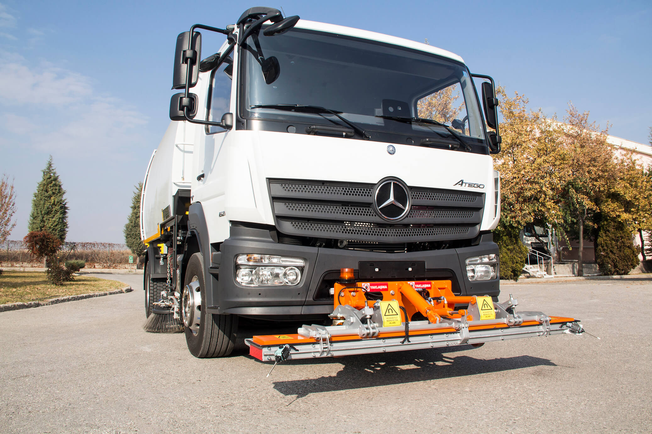 Magnetic Collector For Ferrous Materials